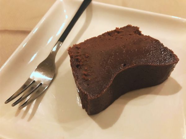 ル コキヤージュのテリーヌ ドゥ ショコラ カット断面