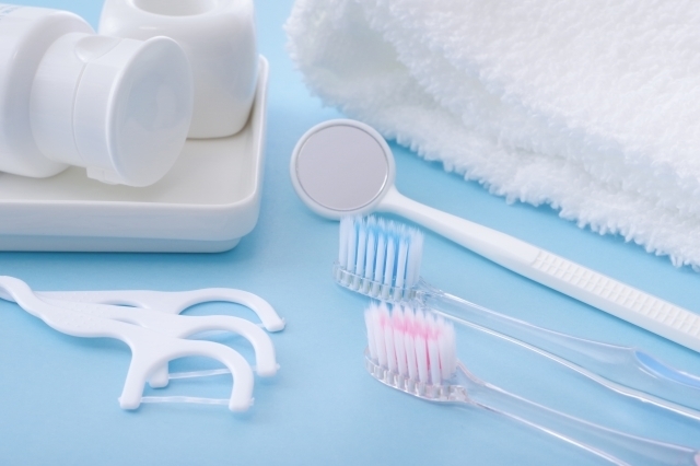 オーラルケアに使える歯ブラシやフロスなどのアイテム