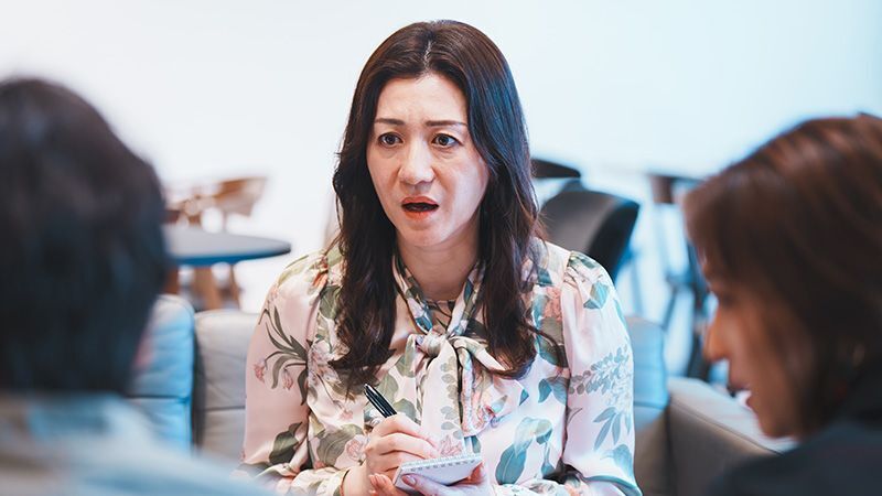 こんばんは、朝山家です。のバナー